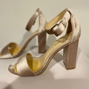 Nine West light pink velvet heel